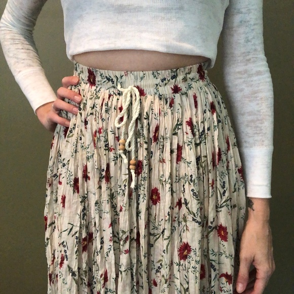 Vintage Dresses & Skirts - Vintage 90s Floral Maxi Prairie Skirt, Size Small